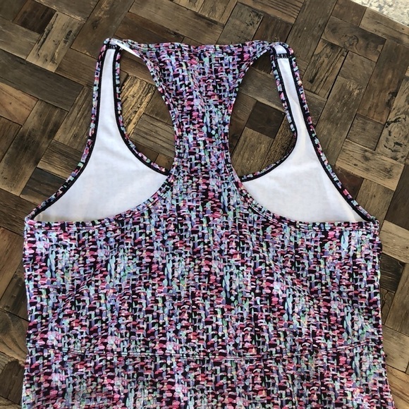 Fabletics Cashel Printed Cinched Tank. - Picture 5 of 5